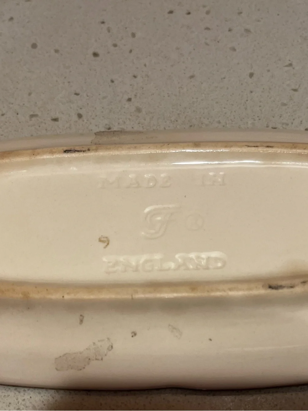 Franciscan Apple theme Covered Butter Dish in Cream with Red - Picture 4 of 6